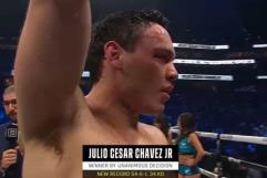 Julio César Chávez Jr derrota a Uriah Hall por decisión unánime