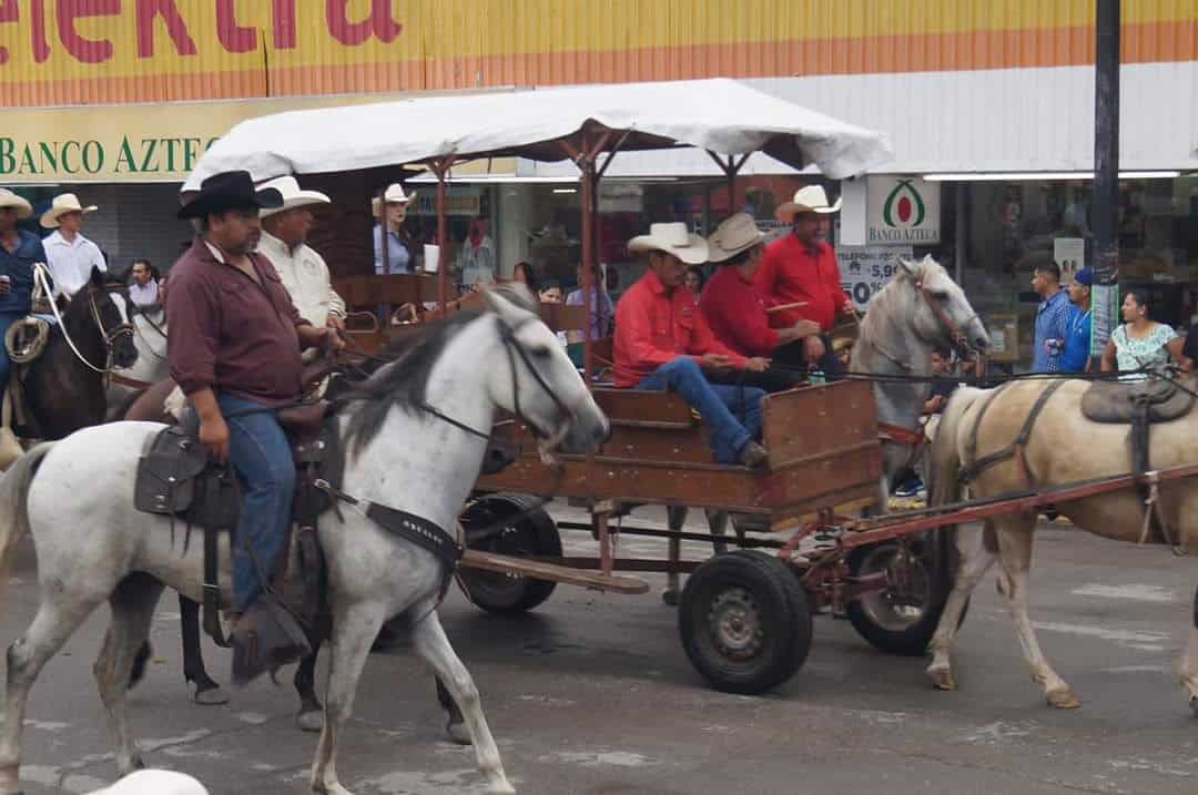 Disminuye Contingente en la Cabalgata