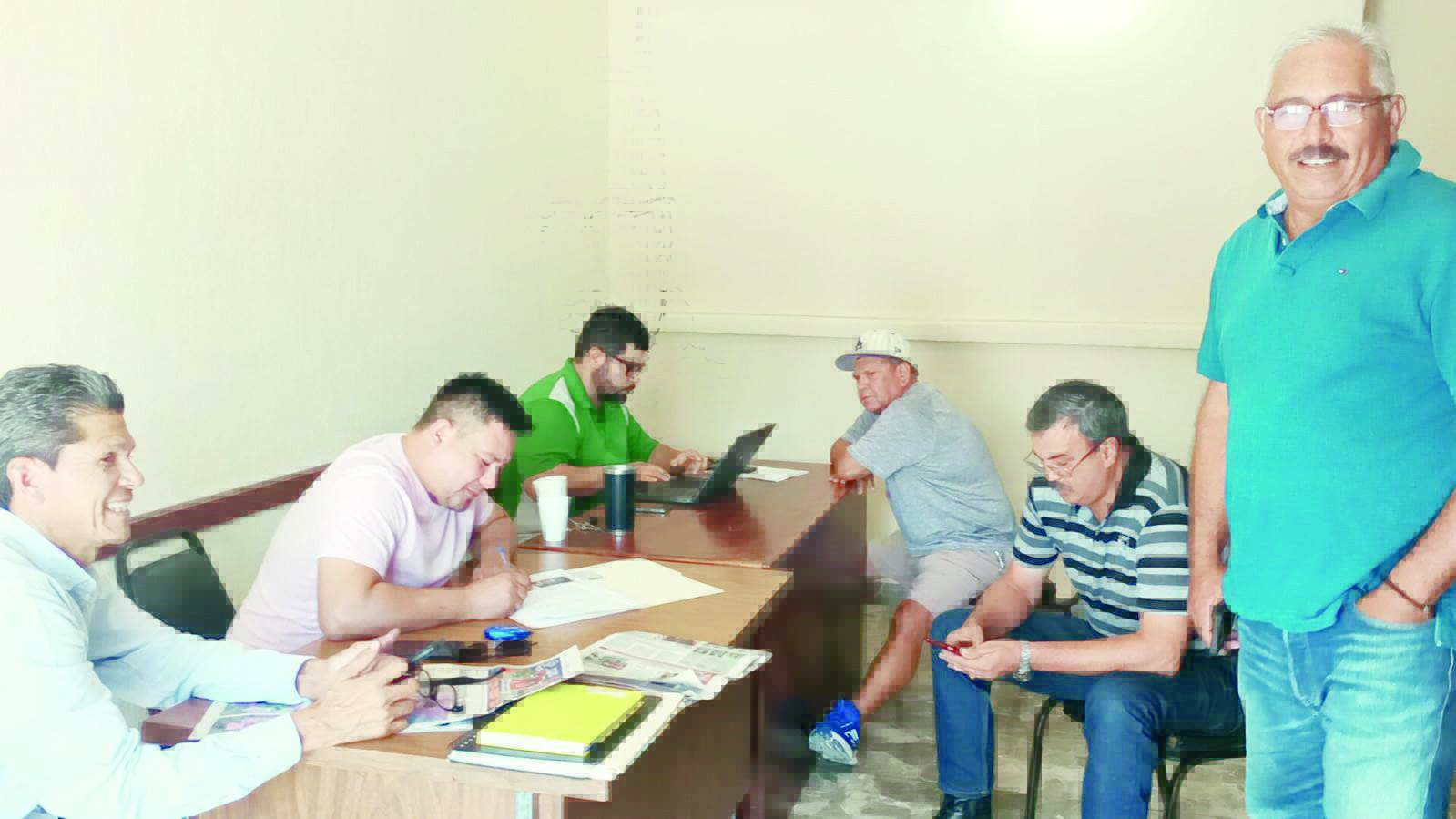 Sindicato levanta listado de trabajadores para demanda colectiva.