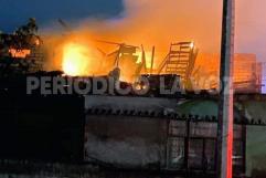 Rescatan Adultos Mayores de Incendio en Nueva Rosita