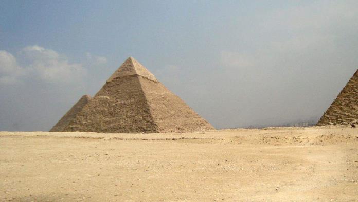 Pirámide de Zoser fue construida con agua: Señala investigación