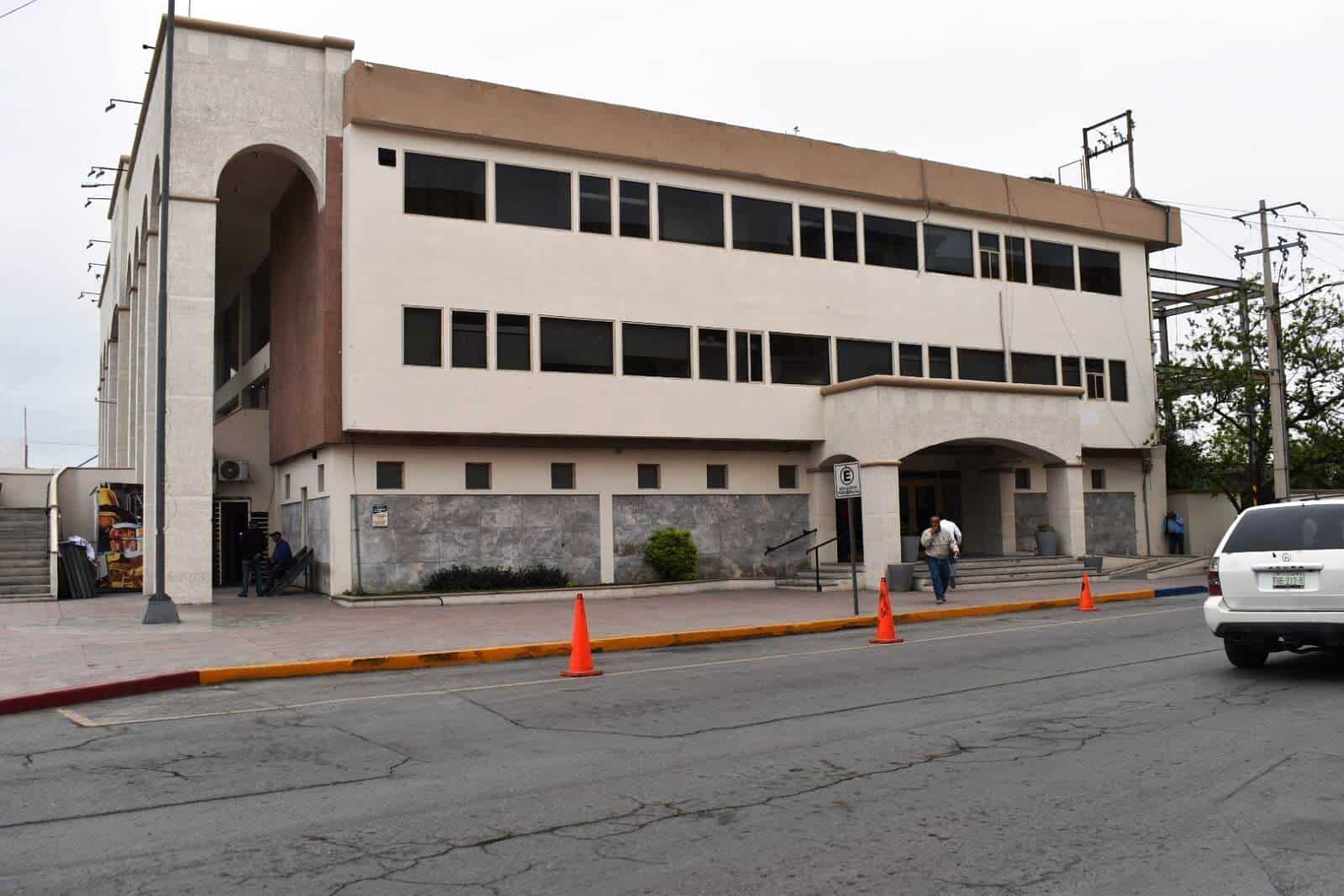 El municipio sí tiene para pagar las terminaciones laborales.