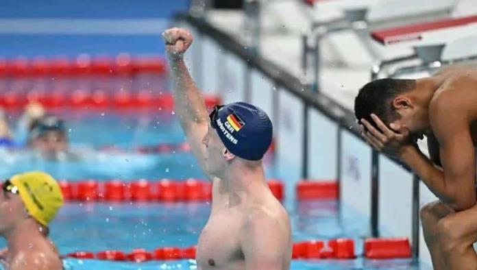 Lukas Märtens se queda con la medalla de oro en los 400 m libres