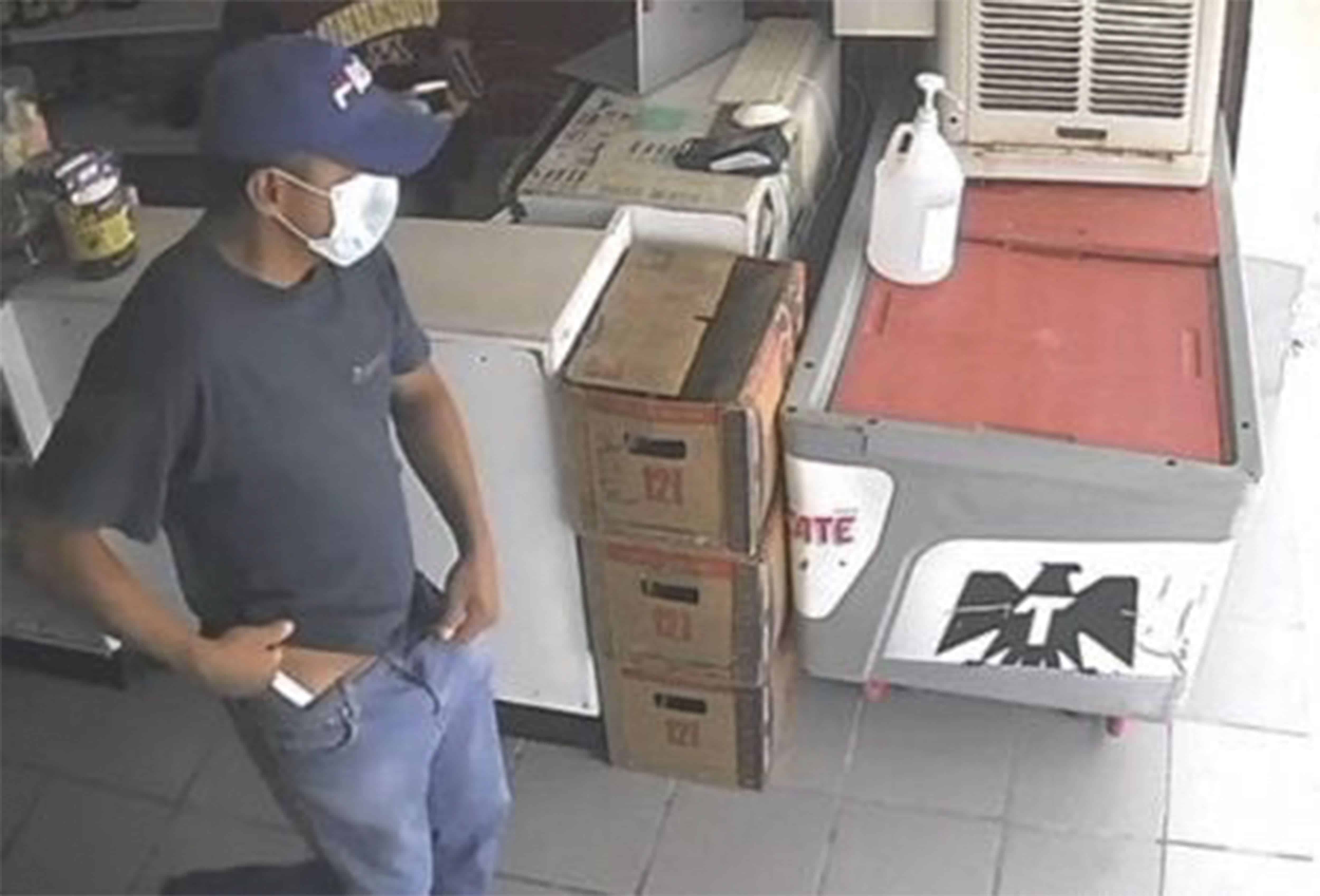 Denuncian Violento Asalto a Tecate Six en la colonia Acoros Dos