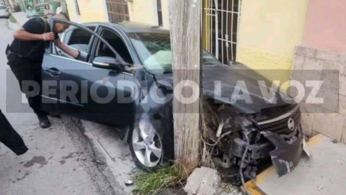 Dos Lesionados en Accidente en Calle Presidente Juárez