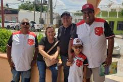 Orgullo en el Béisbol Infantil: Los Gallosde San Nicolas, NL