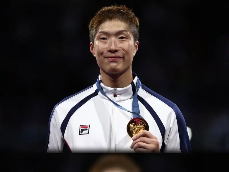 Cheung Ka Long protege su corona al ganar nuevamente la medalla de oro en Esgrima.