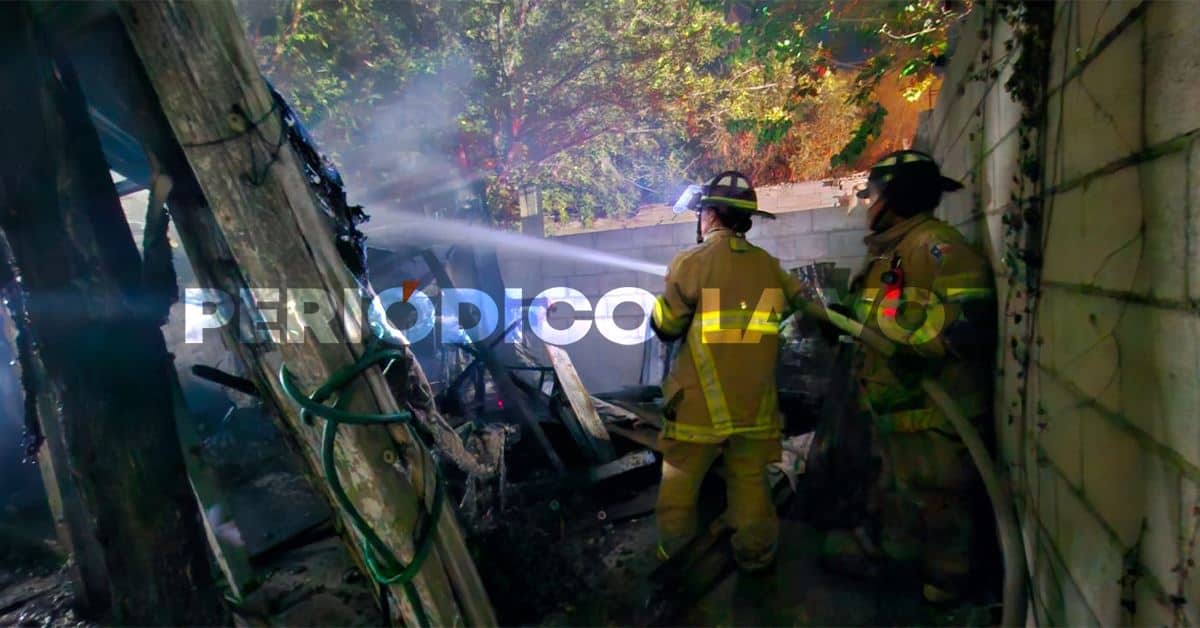 Arde bodega en la 10 de Mayo