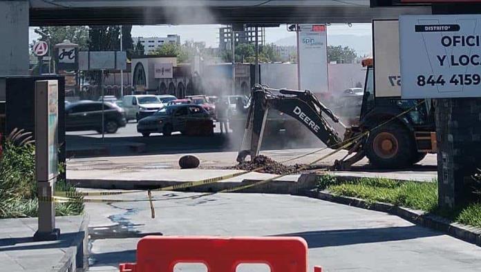 ÚLTIMA HORA: Revientan línea de gas en el Carranza; evacúan a cientos