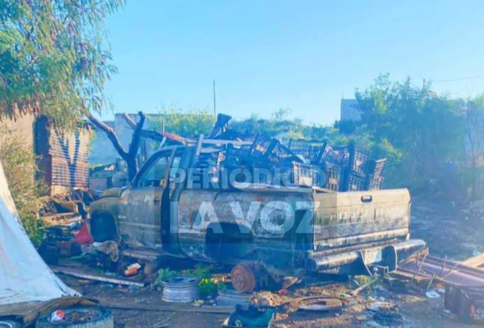 Fuego se sale de control Y consume camioneta