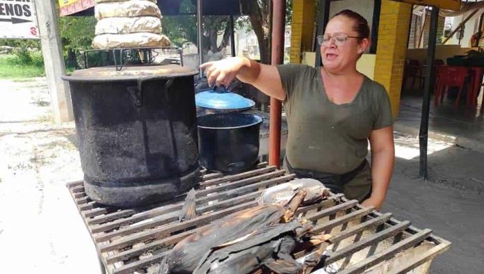 Mantienen limpio el corredor gastronómico