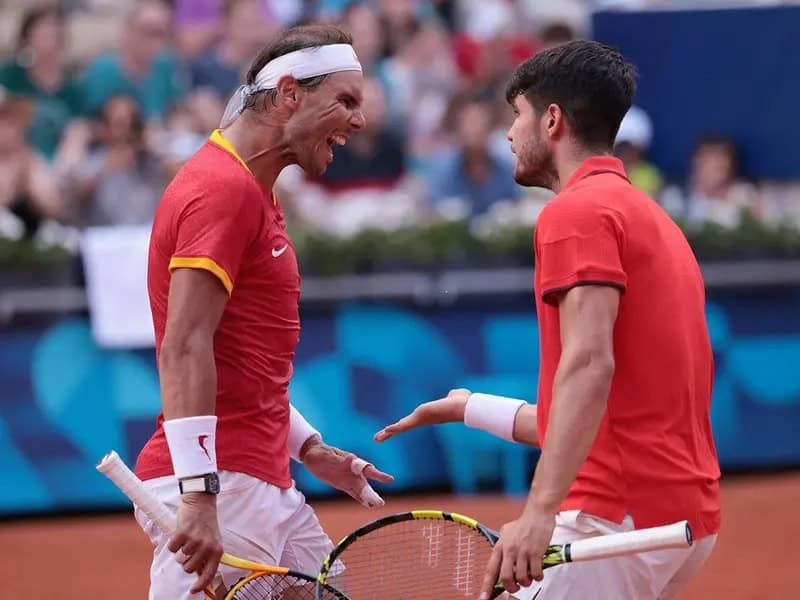 Nadal y Alcaraz sufren en París; a Cuartos en dobles.