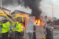 Manifestaciones en Inglaterra tras mortal ataque contra niños