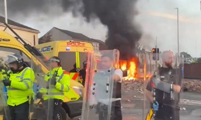 Manifestaciones en Inglaterra tras mortal ataque contra niños