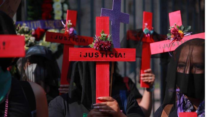 Sube feminicidio en 12 entidades 