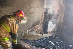 Incendio en colonia Manantiales de Nava es controlado por Protección Civil