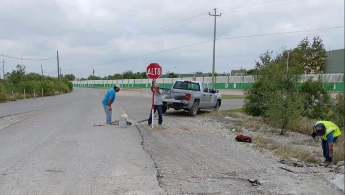 Nuevos señalamientos de alto mejoran seguridad vial en Venustiano Carranza