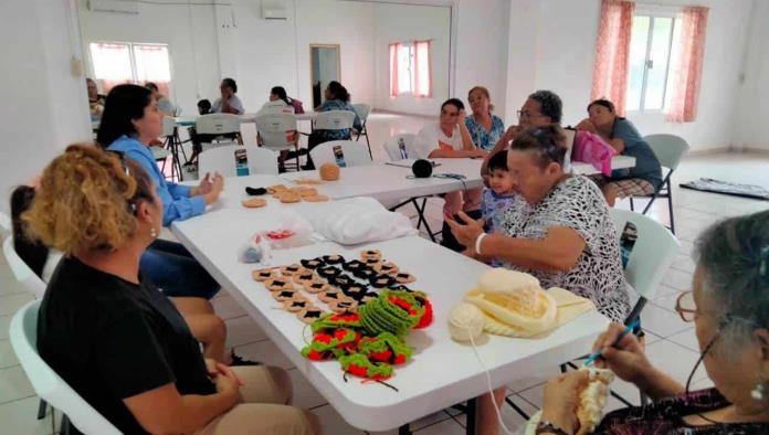 Conclusión del Curso Tejiendo Redes en Ciudad Acuña Beneficia a Más de 20 Mujeres