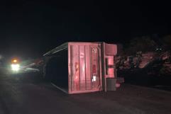 TERRIBLE: Se Regisrtra Volcadura de Tráiler en Autopista Premier