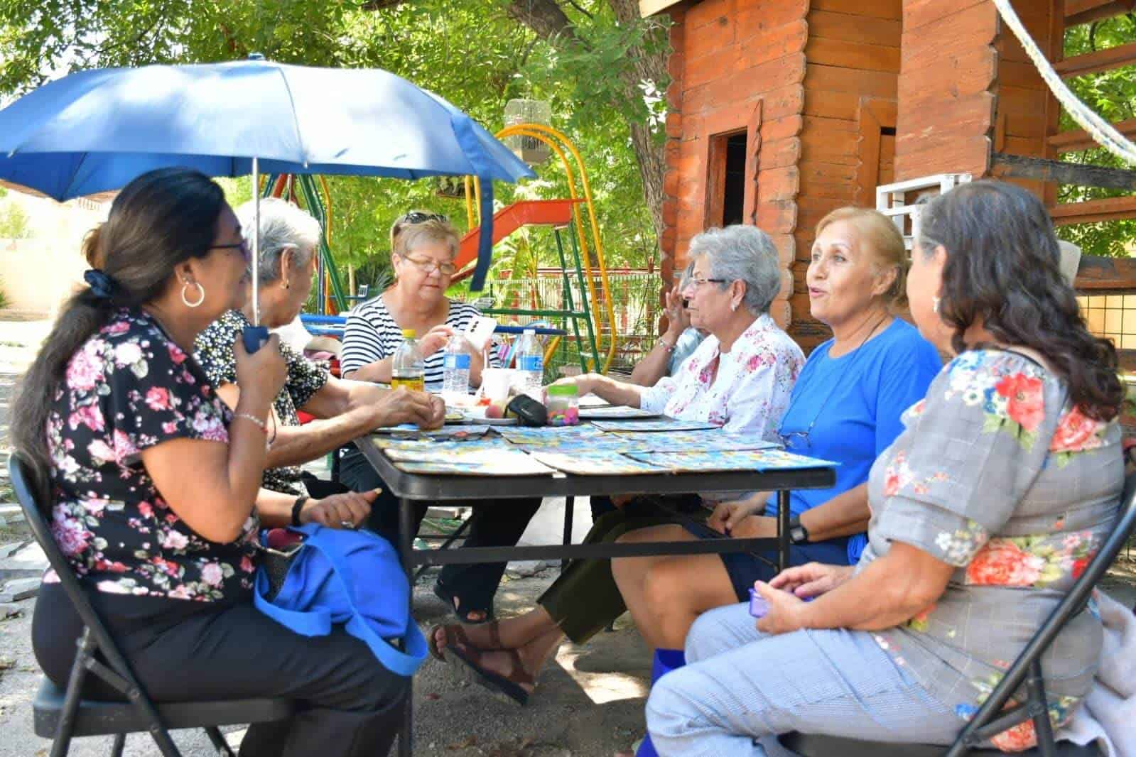 Inician celebraciones de agosto para adultos mayores en Nava