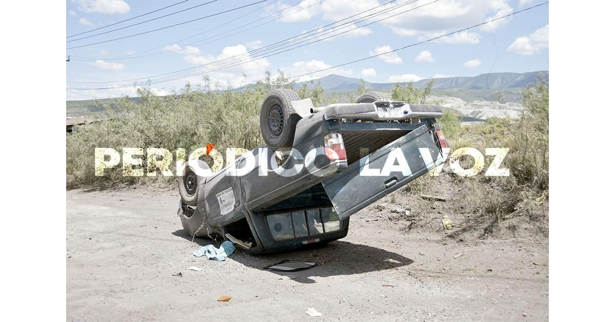 Muere conductor tras volcar en la avenida 4