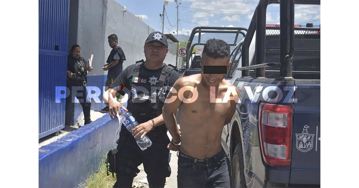 Arrestan Policías a adicto al cricri