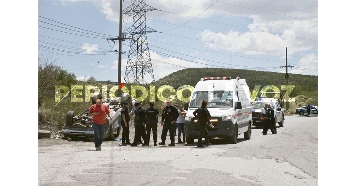 Muere conductor tras volcar en la avenida 4