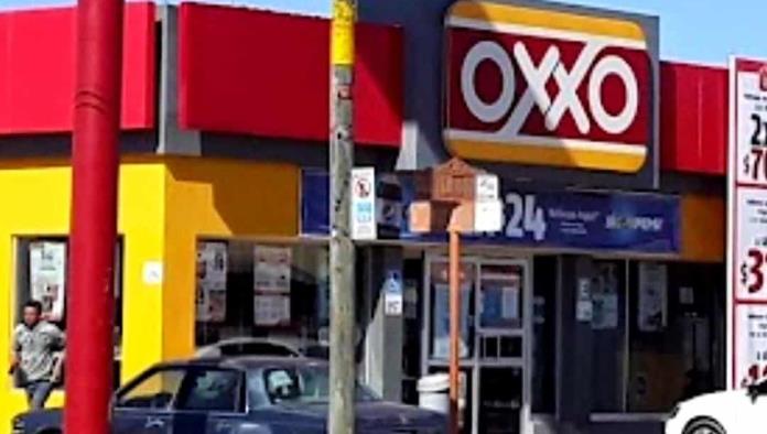 Captan en Cámara Momento del Robo en el OXXO