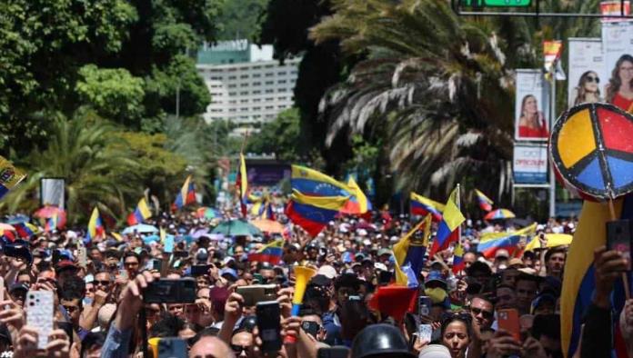 Oposición venezolana pide a militares desconocer a Maduro