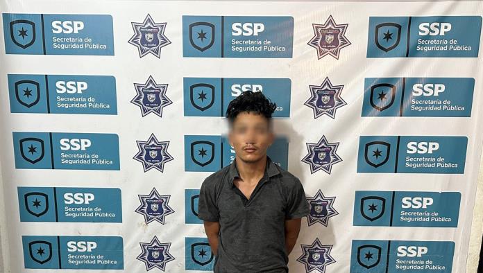 Joven de 19 años es arrestado por portación de armas y robo