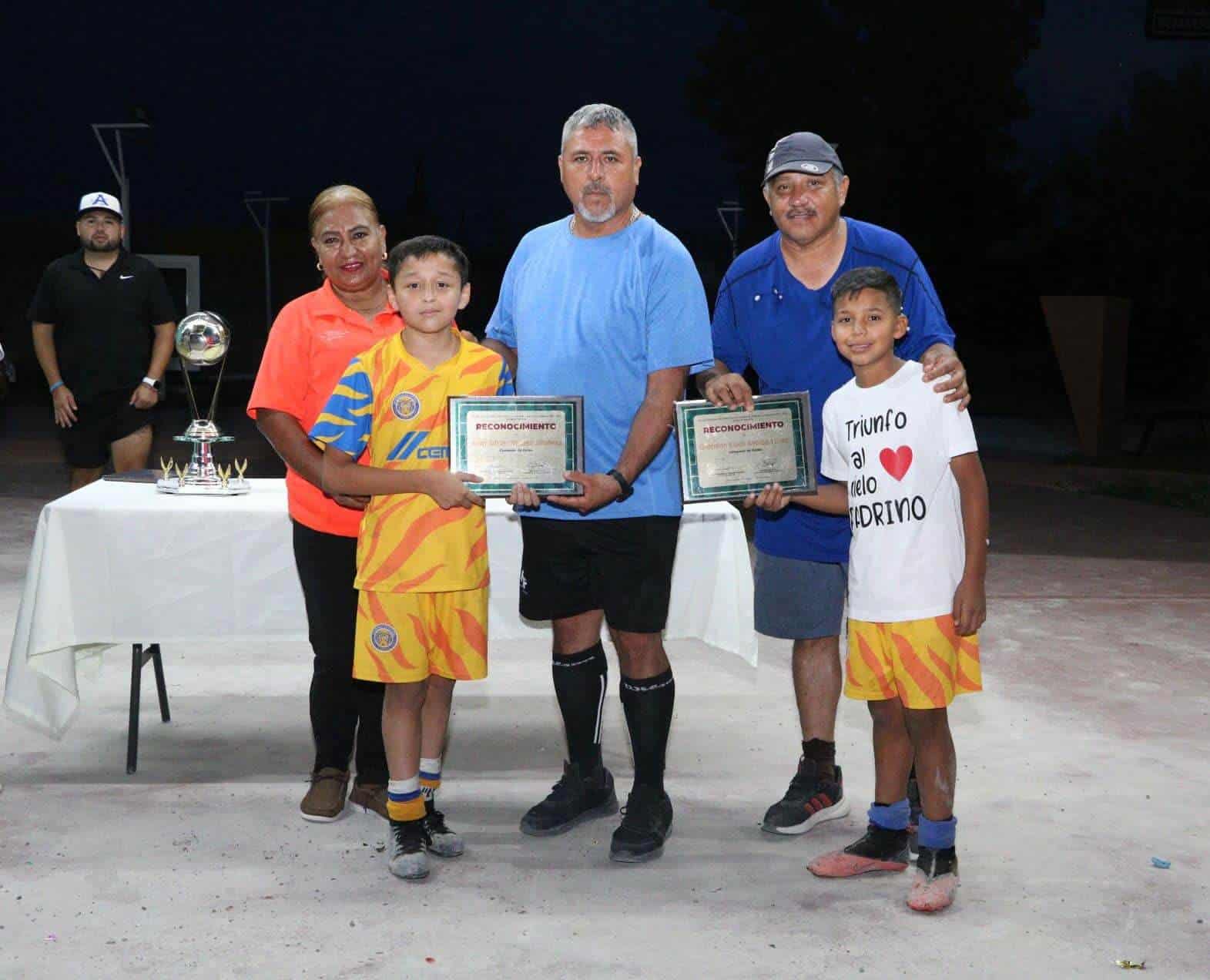 Tigres Brilla en las Finales de la Liga Infantil y Juvenil de Nava