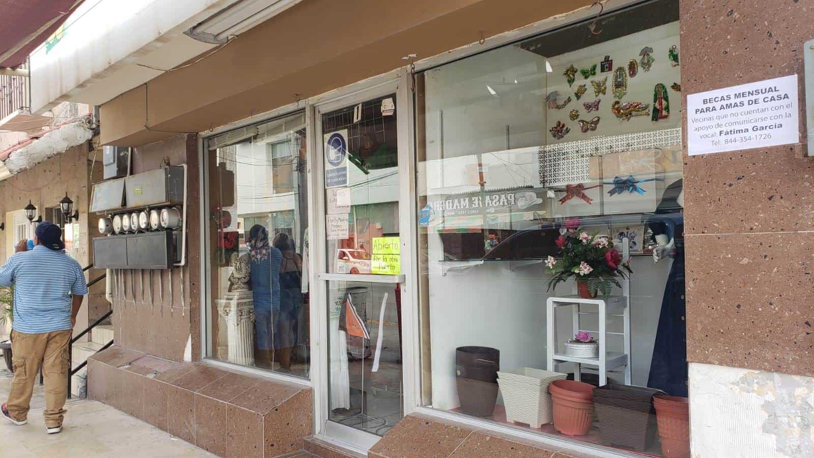 Hasta en Vacaciones hay Demanda de Uniformes Escolares