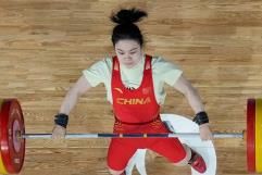 Joven promesa de China se lleva el oro en Halterofilia