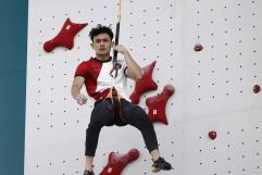 Veddriq Leonardo da oro a Indonesia en Escalada de Velocidad