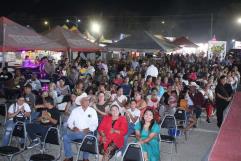 Brinda Ciénegas por la Nueva Reina