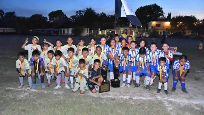 Rayados se corona campeón en emocionante final de la Liga Infantil