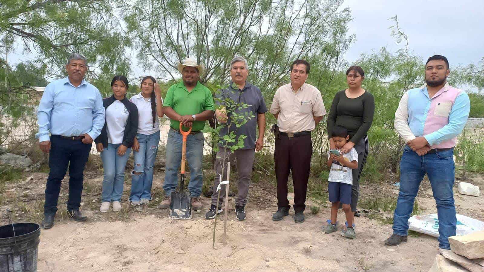 Invitan a Donar Cuadernos y Libros para Beneficiar al Medio Ambiente