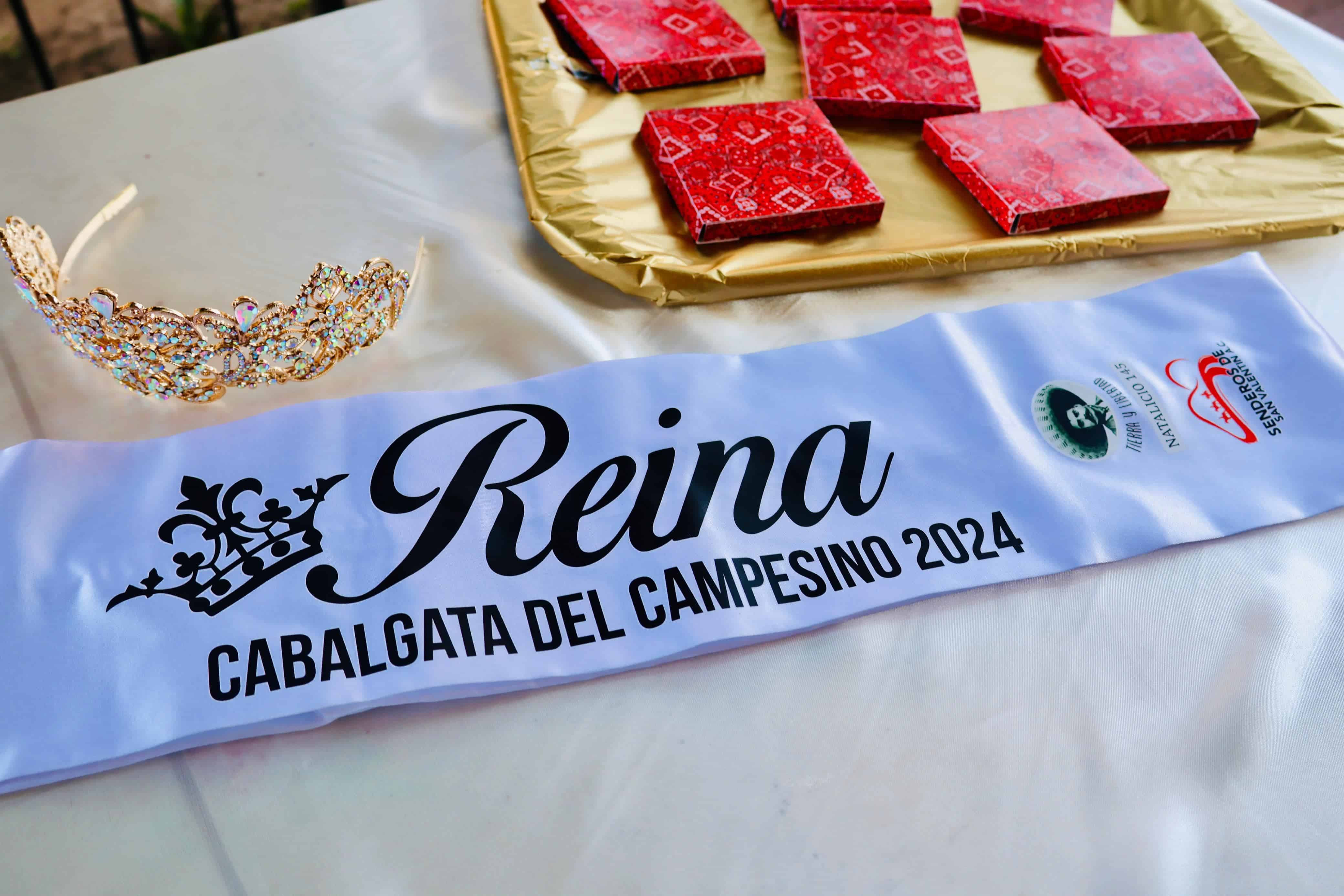 Gabriela I del ejido Sabinas fue coronada reina del campesino 