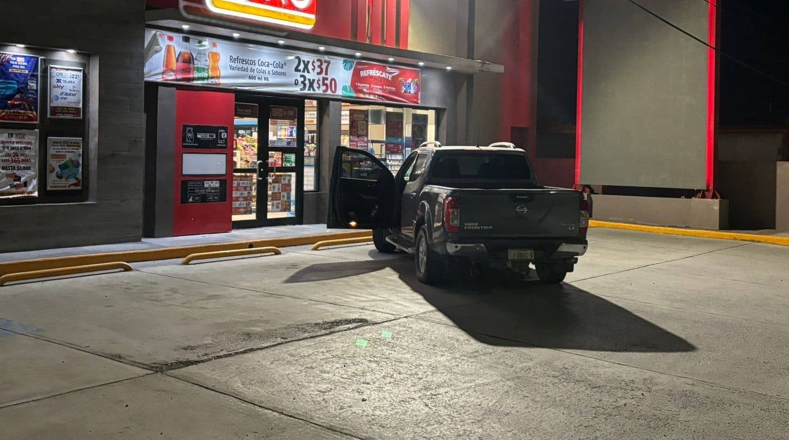 Amenaza a empleados de tienda de conveniencia