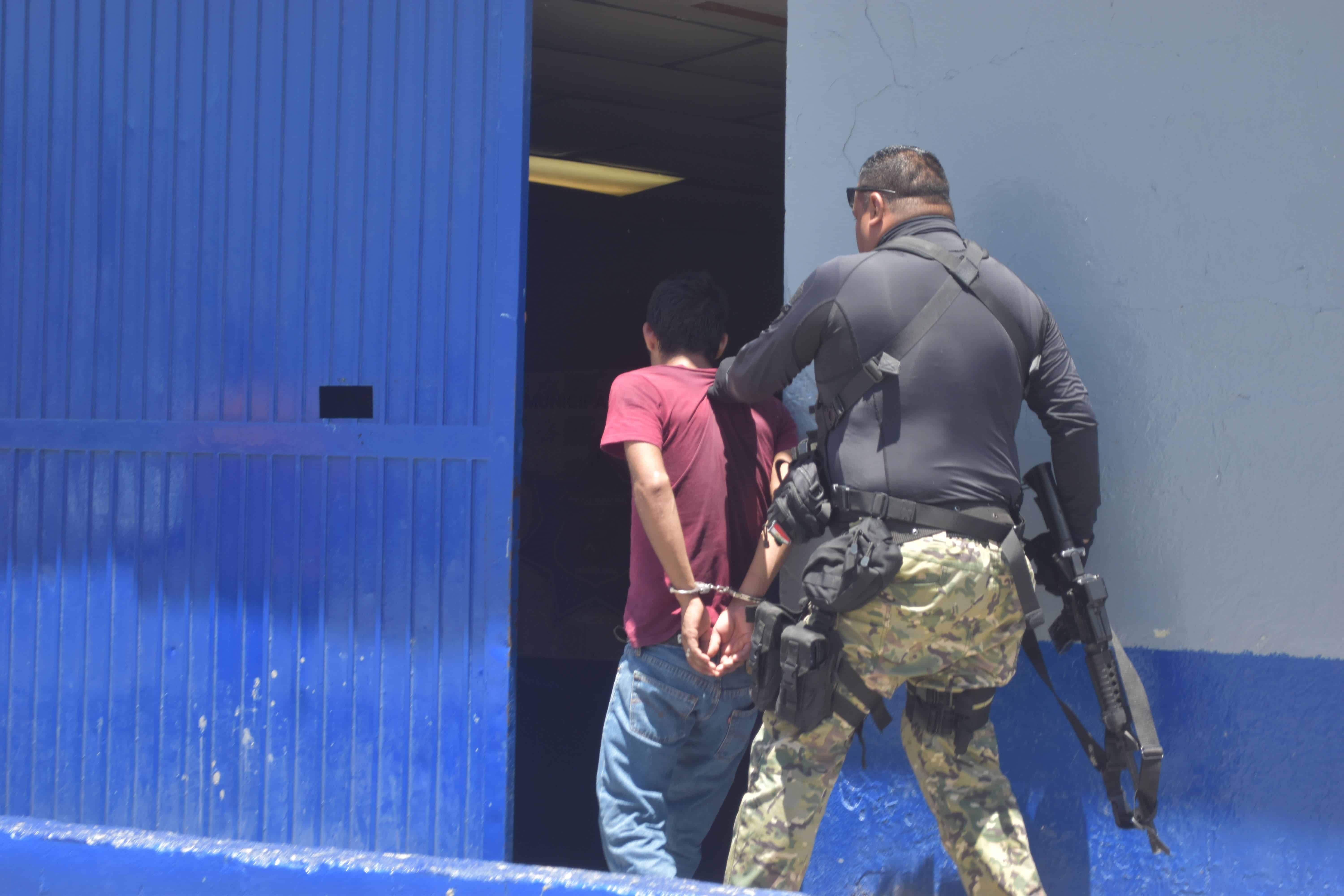 Detienen a adicto en la colonia Obrera Norte