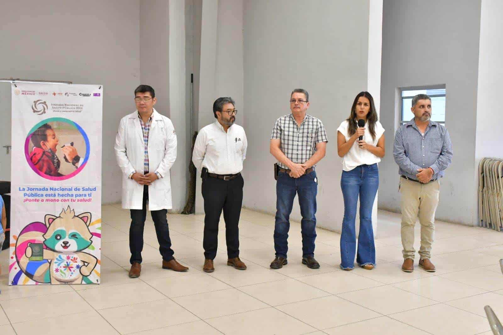 Aprovechan ciudadanos Jornada Nacional de Salud en Nava