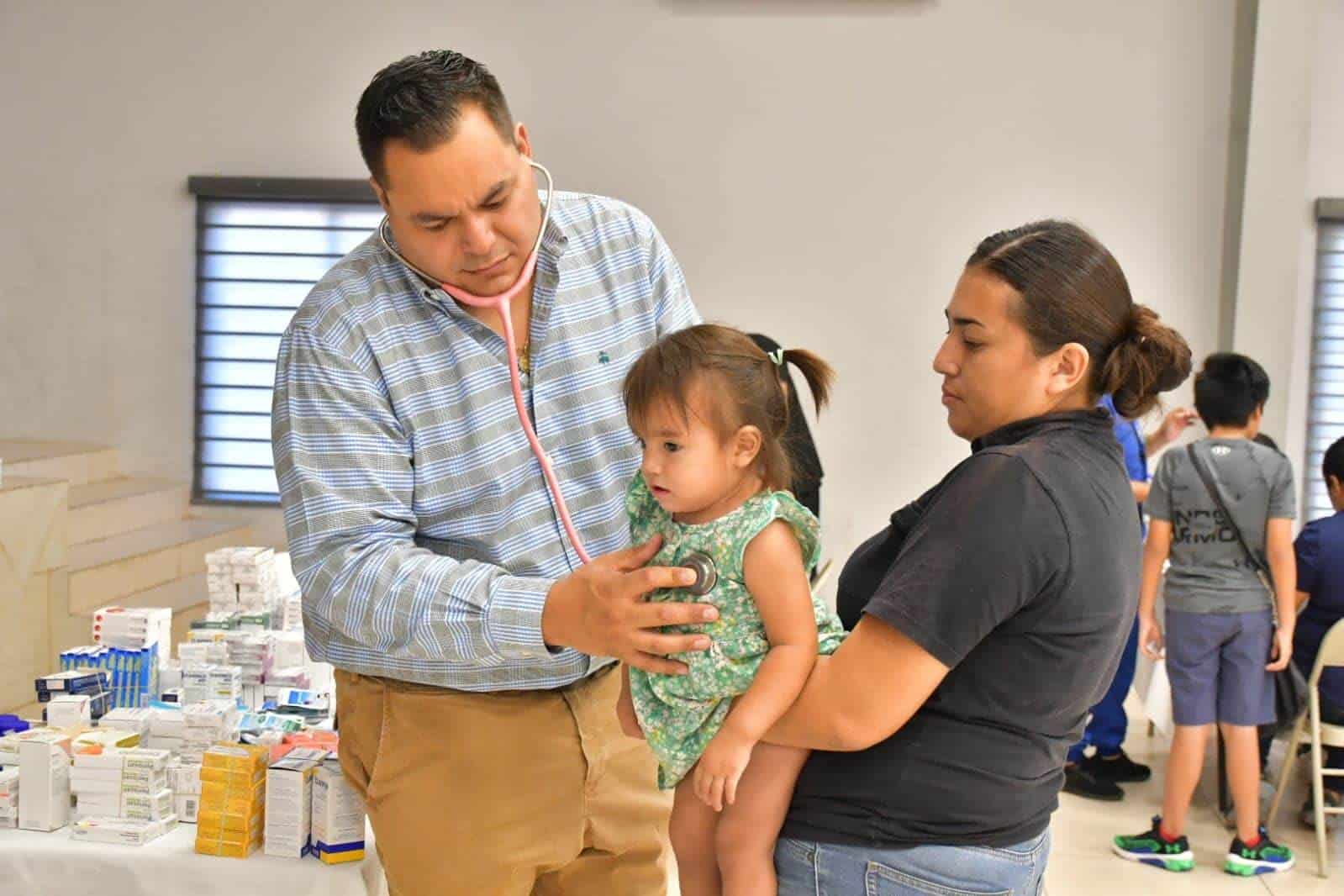 Aprovechan ciudadanos Jornada Nacional de Salud en Nava