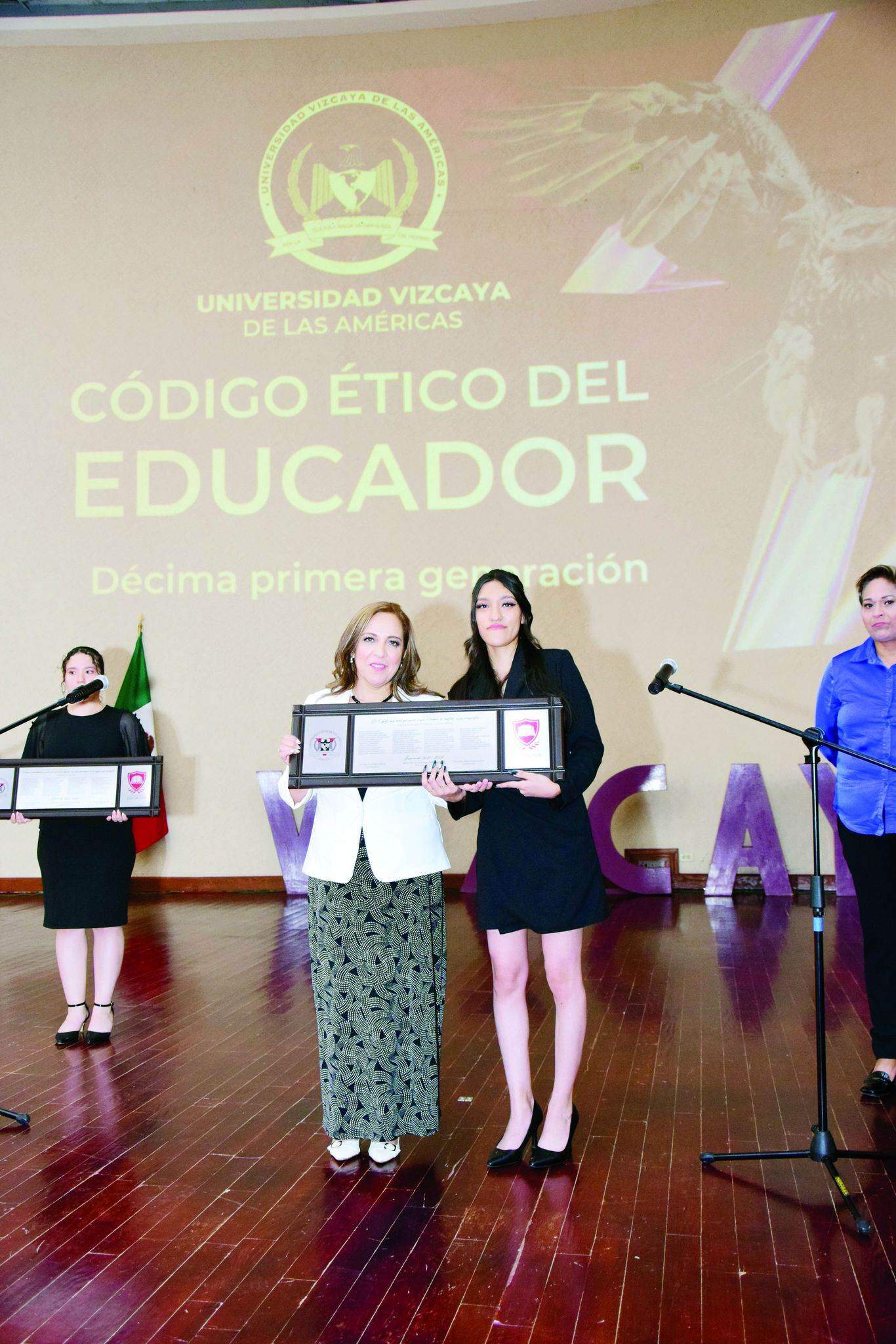 Alumnos de Universidad Vizcaya de las Américas firman compromiso