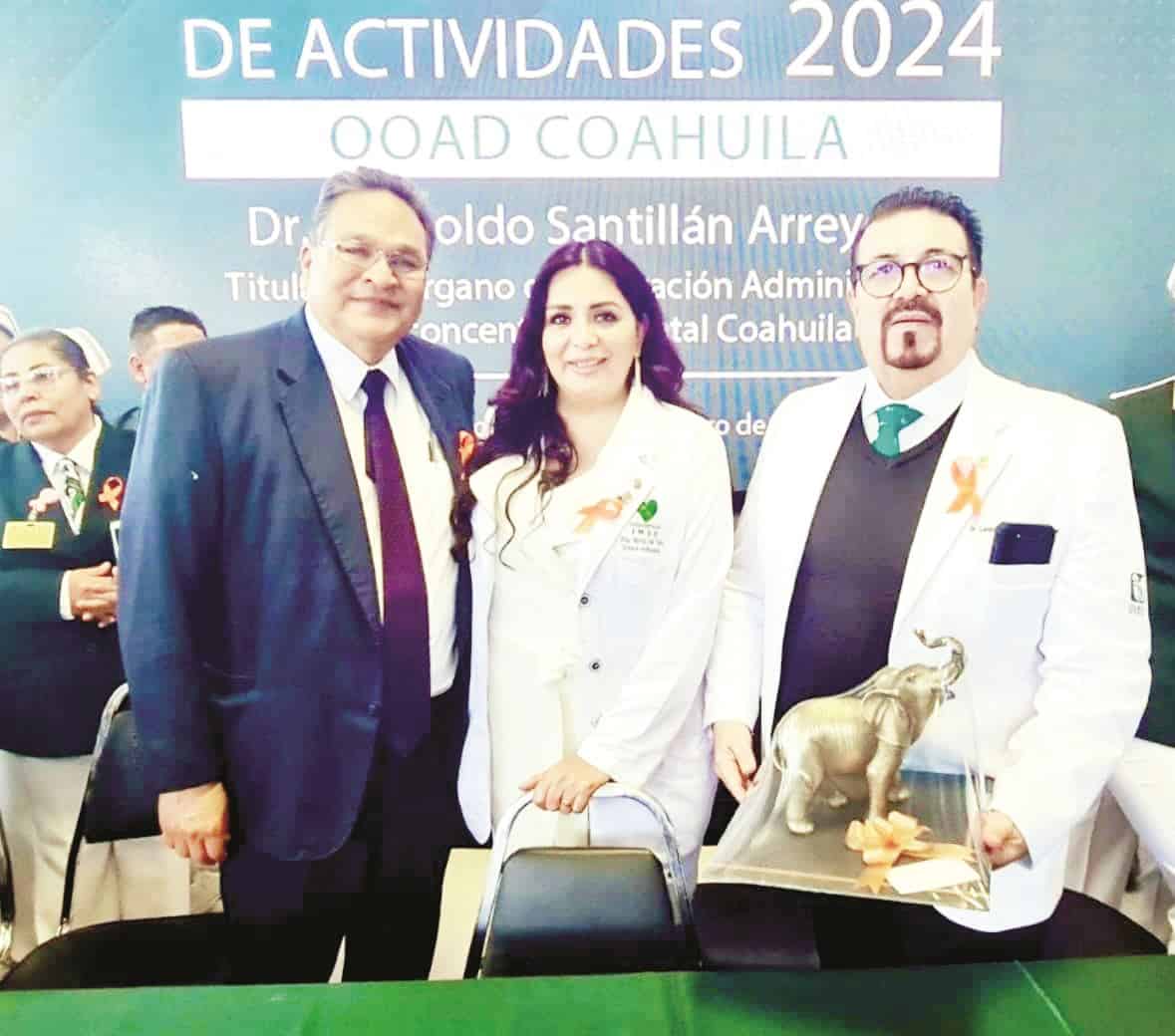 Myrna del Toro; es médico desde los 14 años de edad.
