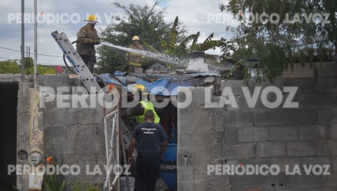 Acusan a adicto de quemar casa