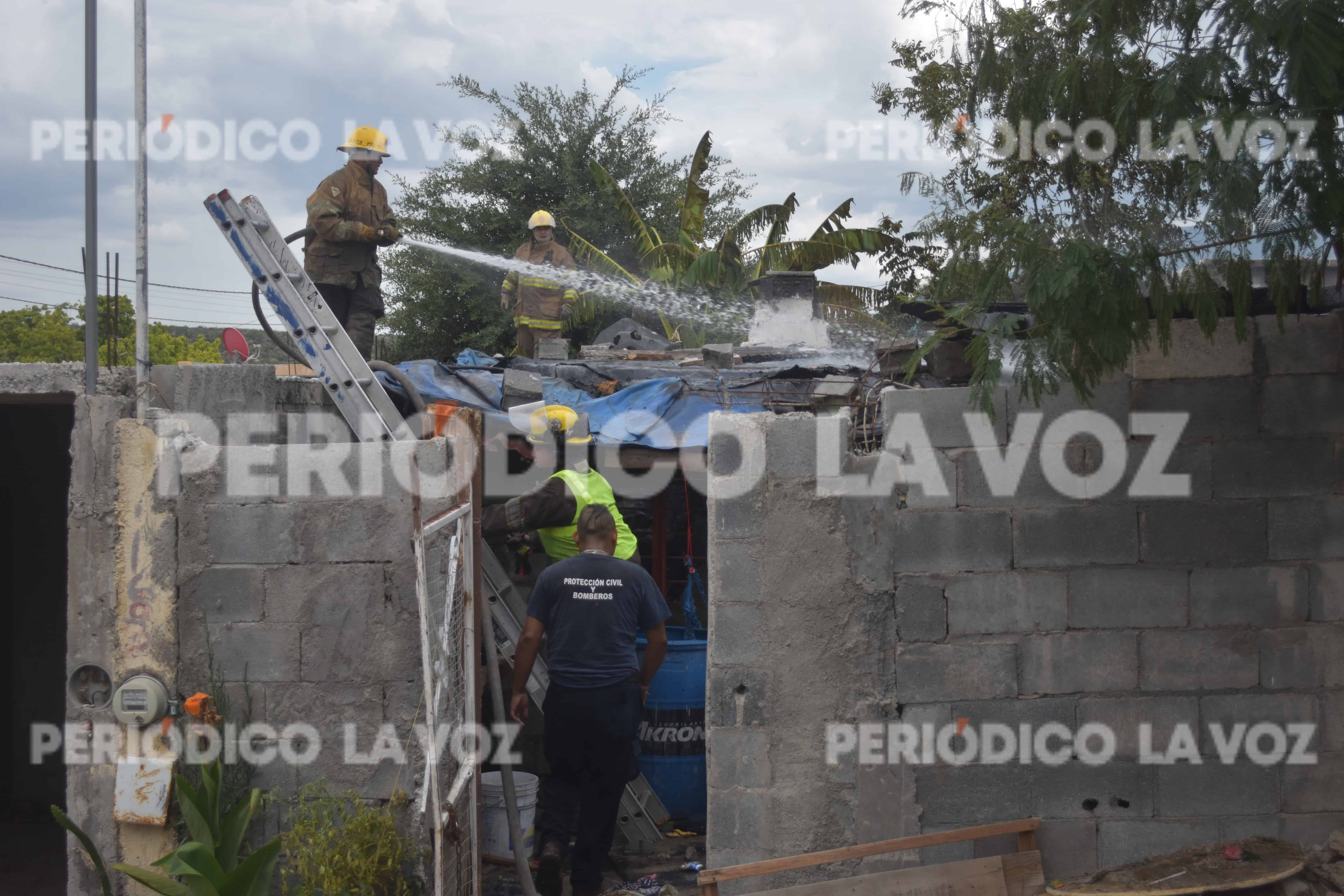 Acusan a adicto de quemar casa