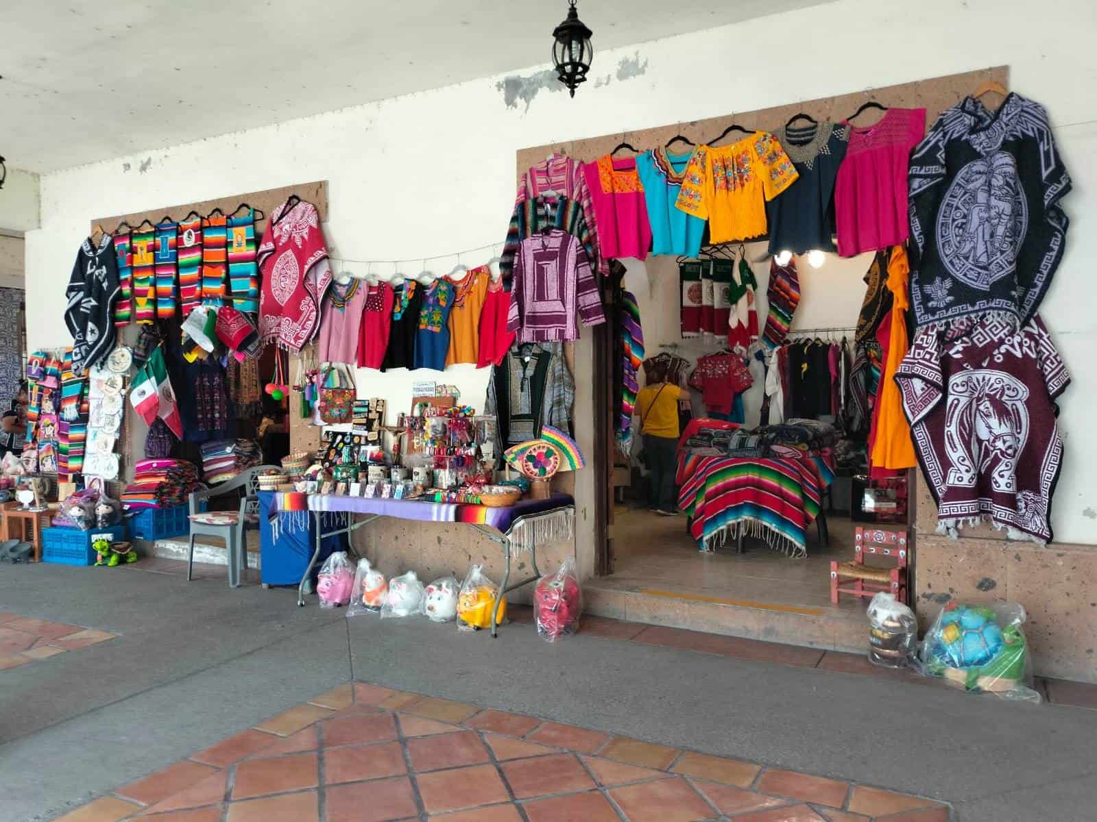 Mercado Zaragoza Amplía Horarios para las Ventas Patrias con Seguridad y Variedad