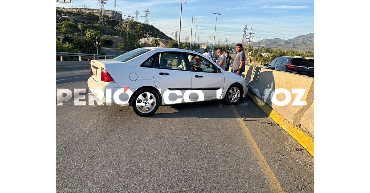 Causa choque en  puente de AHMSA