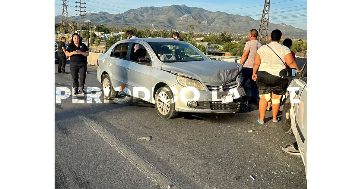 Causa choque en  puente de AHMSA