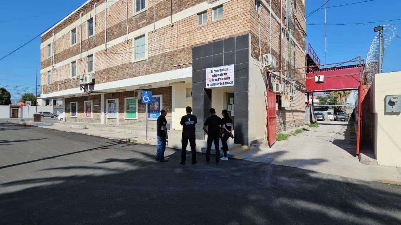 Se suman a paro nacional trabajadores del Juzgado Cuarto de Distrito de Monclova.